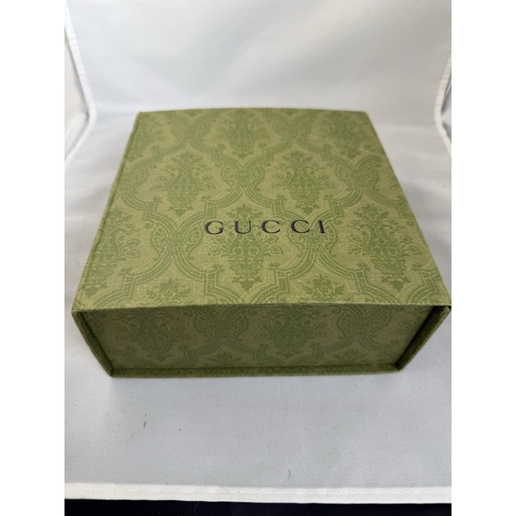 Gucci Green Brocade Brocade Magnetic Flap Gift Empty Box W/Tissue 7.5 x 7.5 x 3 - Picture 2 of 10